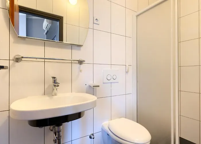 Beautiful Ivona With Garden In 빌라 *